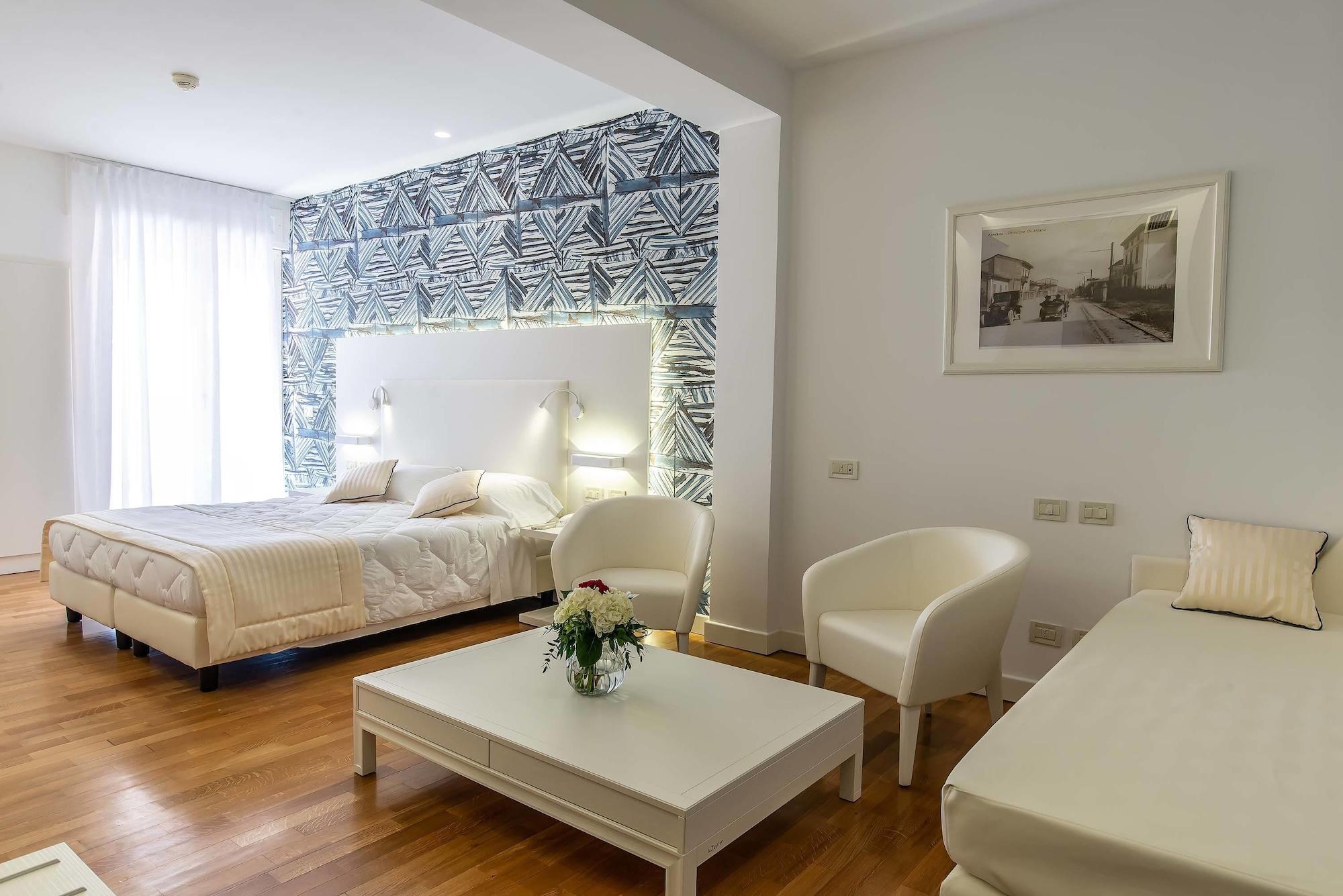 Versilia Palace Hotel マリーナ・ディ・ピエトラサンタ エクステリア 写真