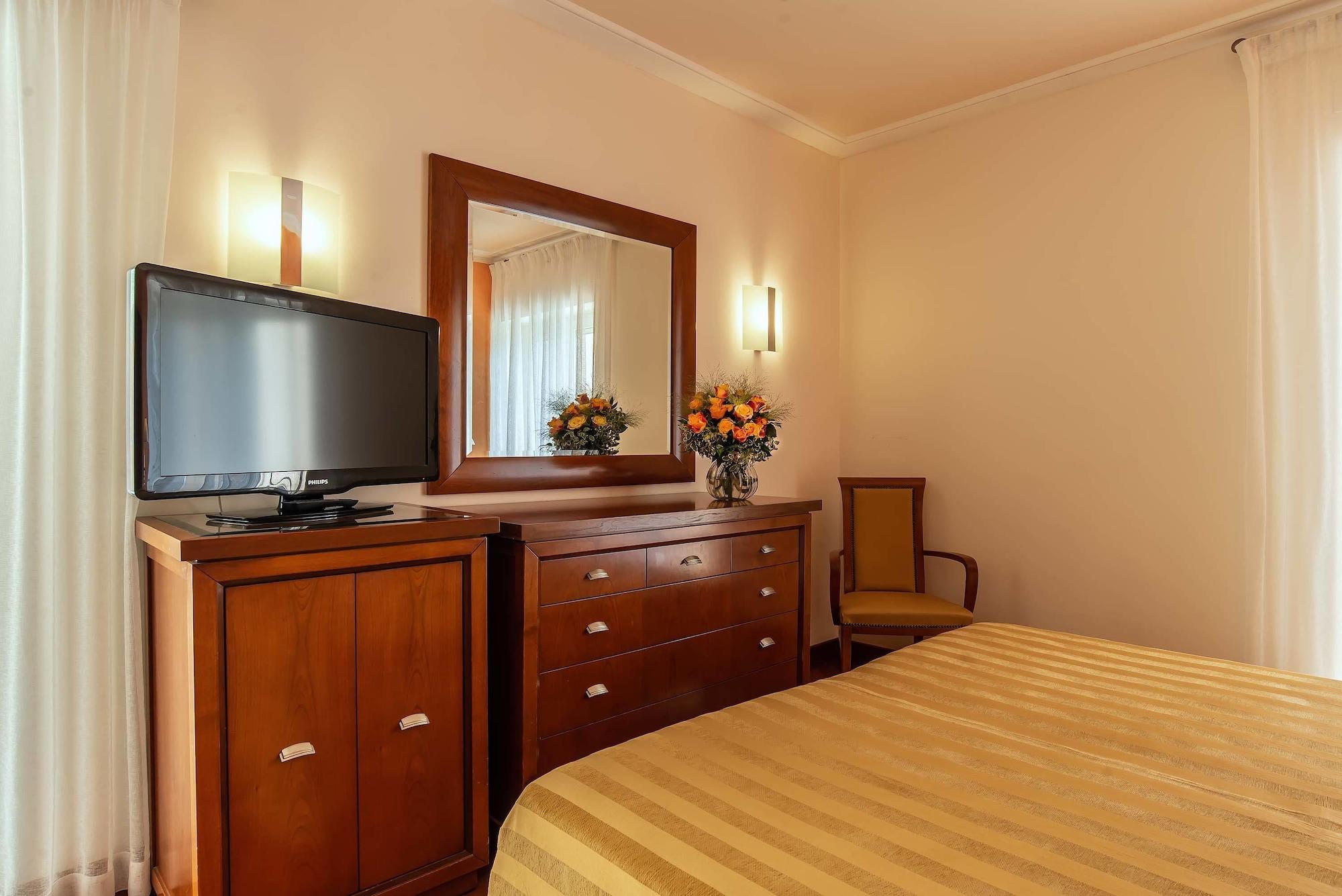 Versilia Palace Hotel マリーナ・ディ・ピエトラサンタ エクステリア 写真