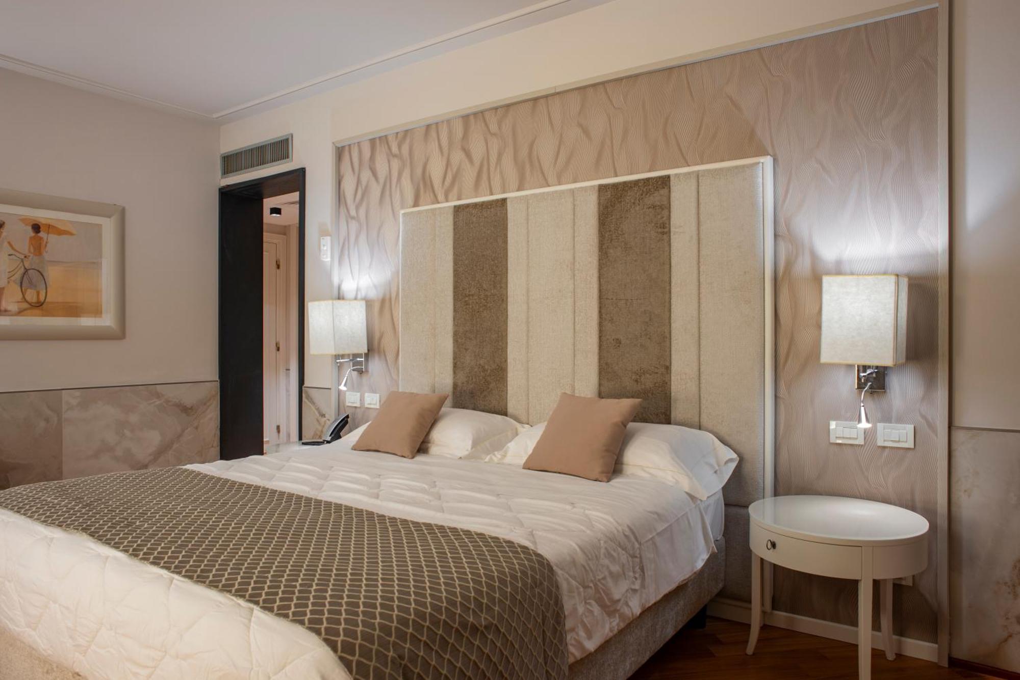 Versilia Palace Hotel マリーナ・ディ・ピエトラサンタ エクステリア 写真