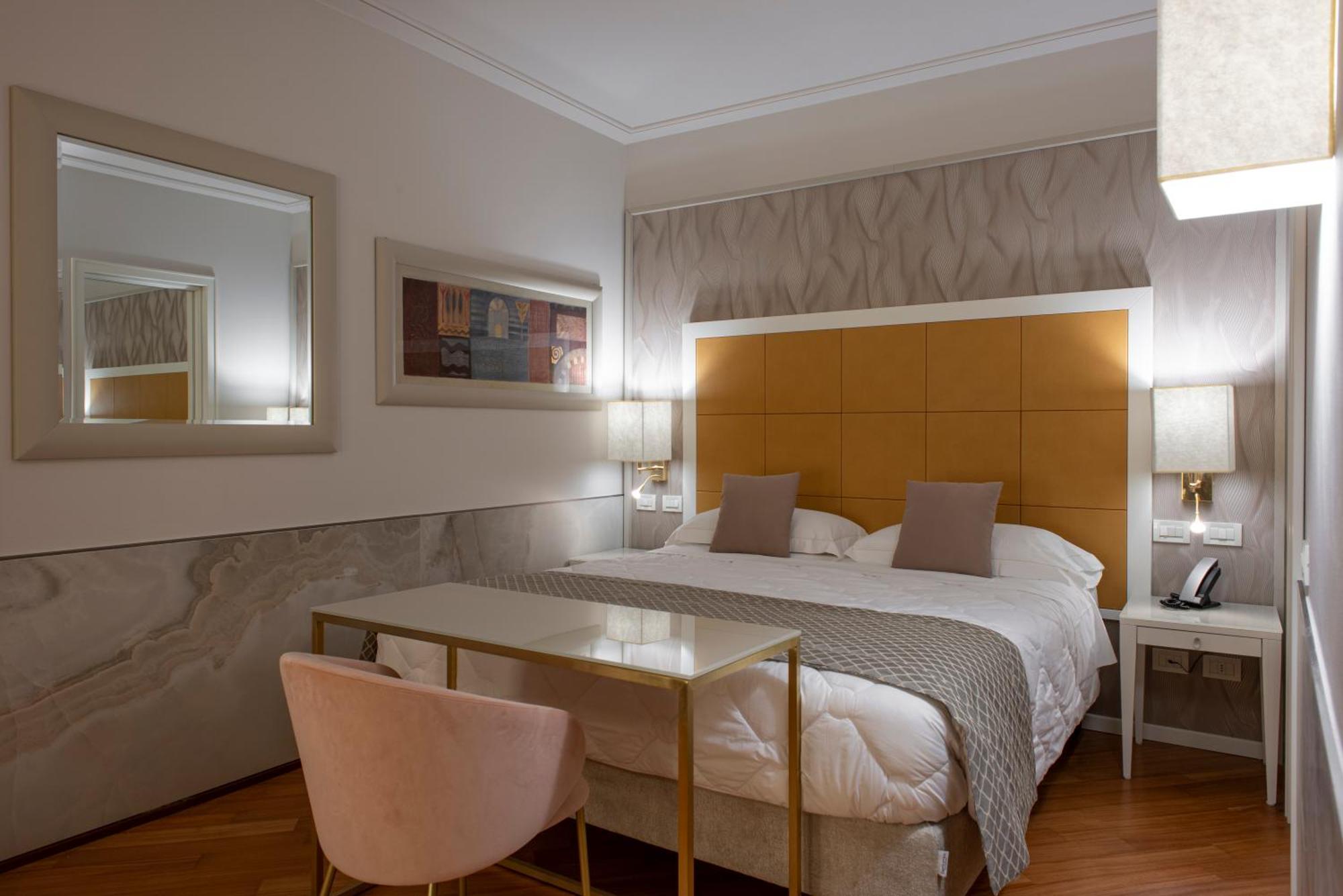 Versilia Palace Hotel マリーナ・ディ・ピエトラサンタ エクステリア 写真