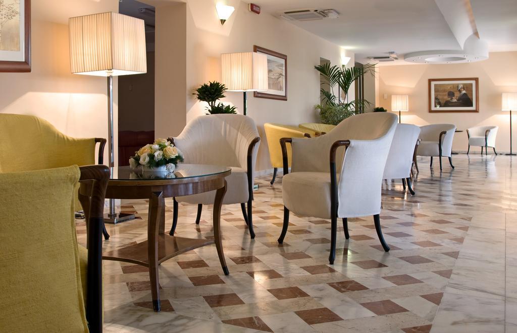 Versilia Palace Hotel マリーナ・ディ・ピエトラサンタ エクステリア 写真