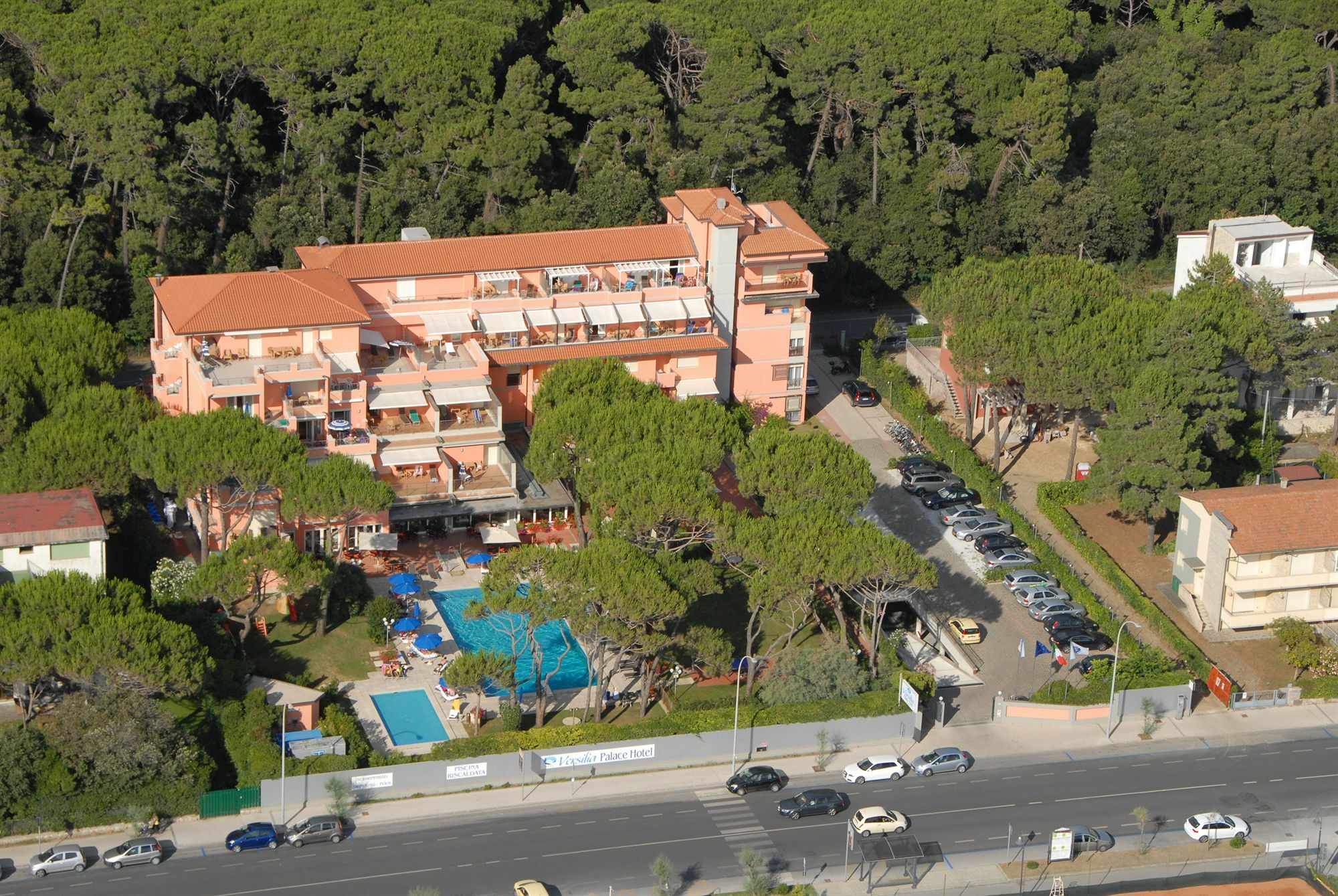 Versilia Palace Hotel マリーナ・ディ・ピエトラサンタ エクステリア 写真
